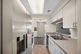 3830 New River Reach in Portsmouth, VA - Foto de edificio - Building Photo