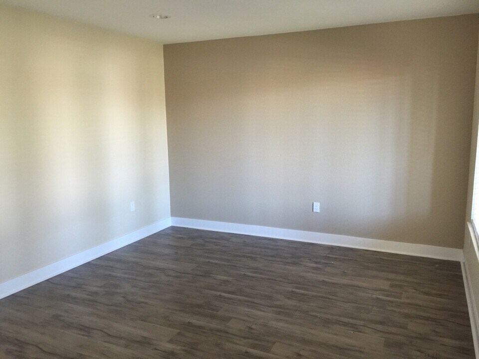 2929 Westchester Dr in Riverside, CA - Foto de edificio
