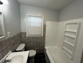 1329 Earl Ave in Louisville, KY - Building Photo - Building Photo