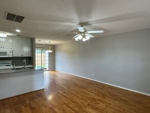 2866 Florence Dr in Gainesville, GA - Foto de edificio - Building Photo