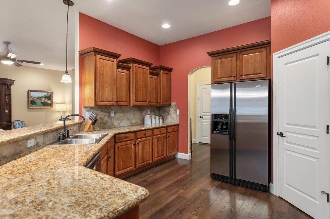 3068 E Shadoweagle Dr in Eagle, ID - Building Photo