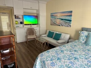 88 S Ocean Blvd-Unit -7b in Delray Beach, FL - Building Photo - Building Photo