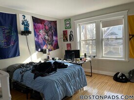 4 Farrington Ave, Unit 4 in Boston, MA - Building Photo
