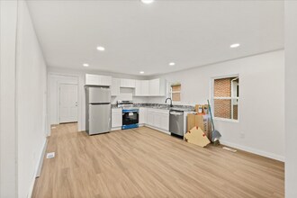 145 New St in Jonesborough, TN - Building Photo - Building Photo