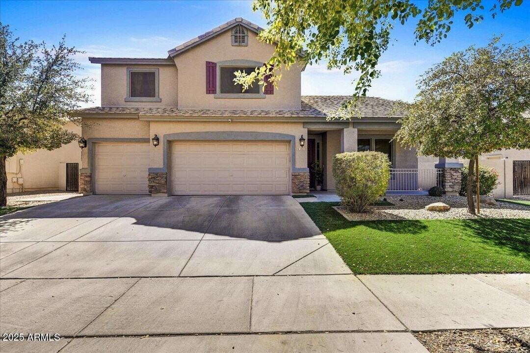 1821 E Beautiful Ln in Phoenix, AZ - Foto de edificio