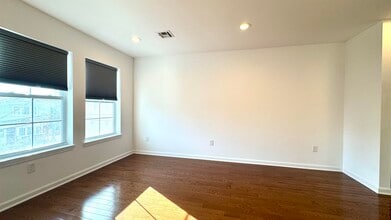51 Cottage St in Bayonne, NJ - Building Photo - Building Photo
