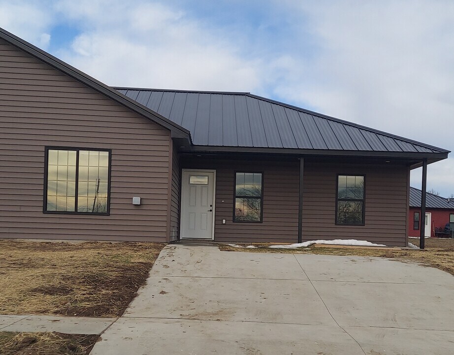 1721 Talon St in Moberly, MO - Building Photo