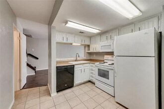 228 Shady Ln Dr in Fort Worth, TX - Building Photo - Building Photo