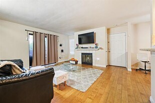 9409 Fairgrove Ln in San Diego, CA - Building Photo