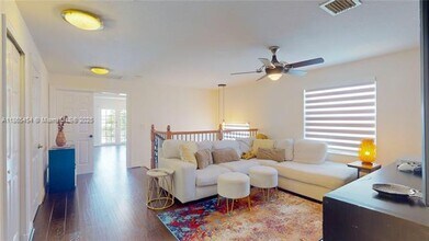 5092 SW 173rd Ave in Miramar, FL - Foto de edificio - Building Photo