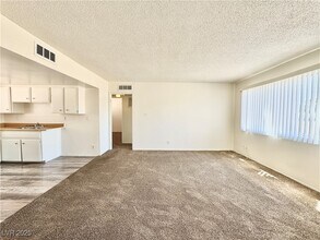 922 N 1st St in Las Vegas, NV - Building Photo - Building Photo