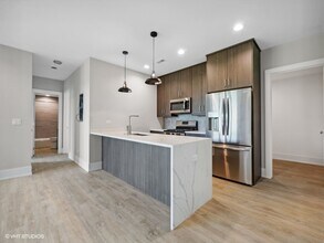 3839 N Clark St in Chicago, IL - Building Photo - Building Photo