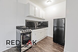 744 Beacon Ave, Unit 209 in Los Angeles, CA - Building Photo