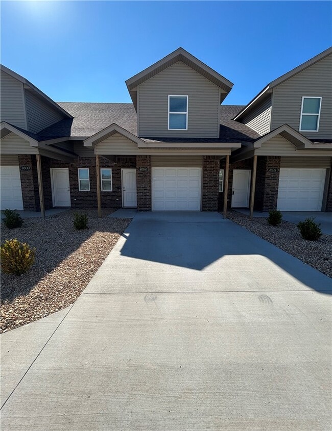 property at 2802 W Mockingbird Ln