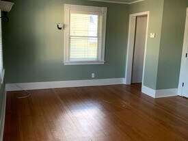 146 E Placer St in Auburn, CA - Building Photo