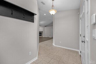 2081 Seagrape Dr in Navarre, FL - Building Photo - Building Photo