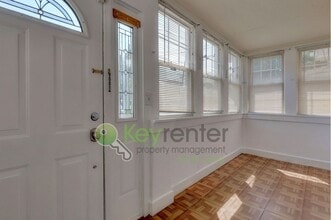 10 Comfort Pl in Clifton, NJ - Building Photo - Building Photo