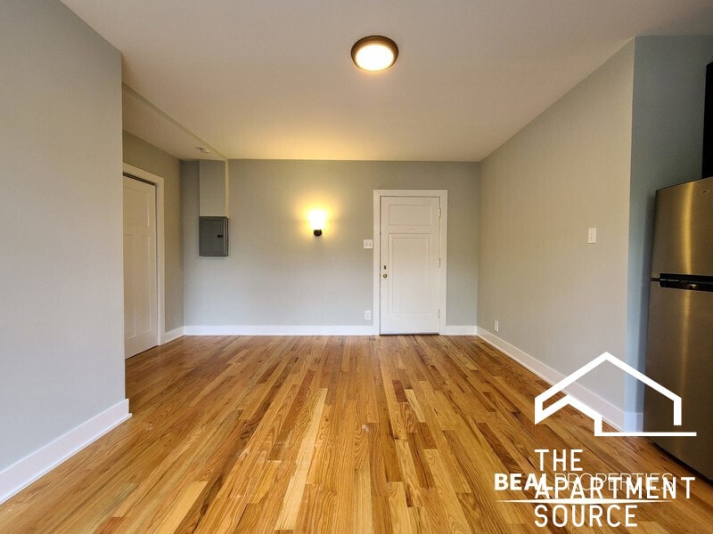 4546 N Damen Ave in Chicago, IL - Building Photo