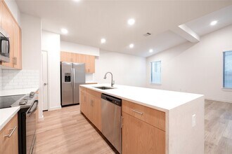 2517 Appian Wy in New Caney, TX - Building Photo - Building Photo