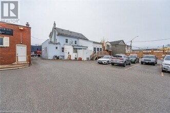 22 Main St E in Grimsby, ON - Building Photo - Building Photo