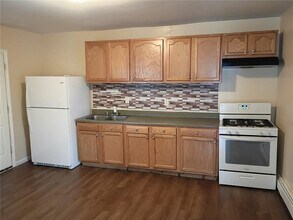 278 Sayles St in Providence, RI - Building Photo - Building Photo