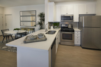 Las Flores Apartment Homes in Rancho Santa Margarita, CA - Building Photo - Building Photo