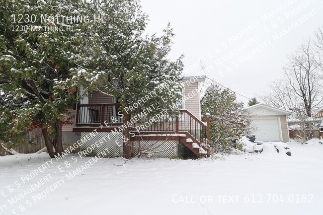 1230 Notting Hill Ave in Ottawa, ON - Building Photo - Building Photo