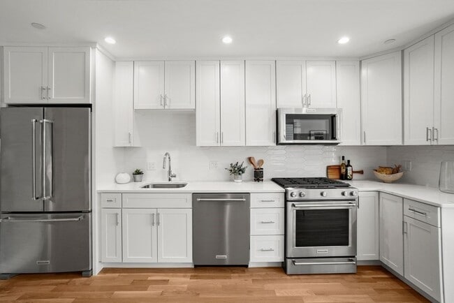 238 Bremen St, Unit 1