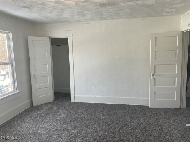property at 372 Campbell St