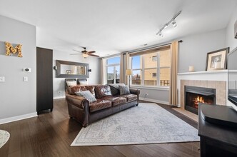 2238 W Maypole Ave in Chicago, IL - Building Photo - Building Photo