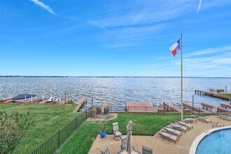 801 River Rd in Montgomery, TX - Building Photo - Building Photo