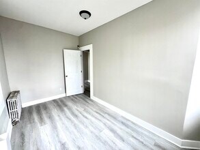 185 Beacon Ave in Jersey City, NJ - Building Photo - Building Photo