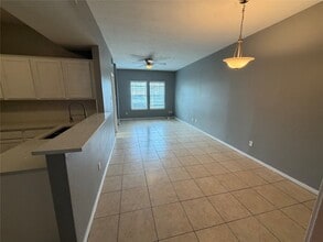 8126 Jutland Rd in Houston, TX - Building Photo - Building Photo