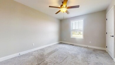 802 Sedgegrass Dr in Champaign, IL - Building Photo - Building Photo