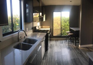 5369 Dockweiler Pl in Los Angeles, CA - Building Photo - Building Photo