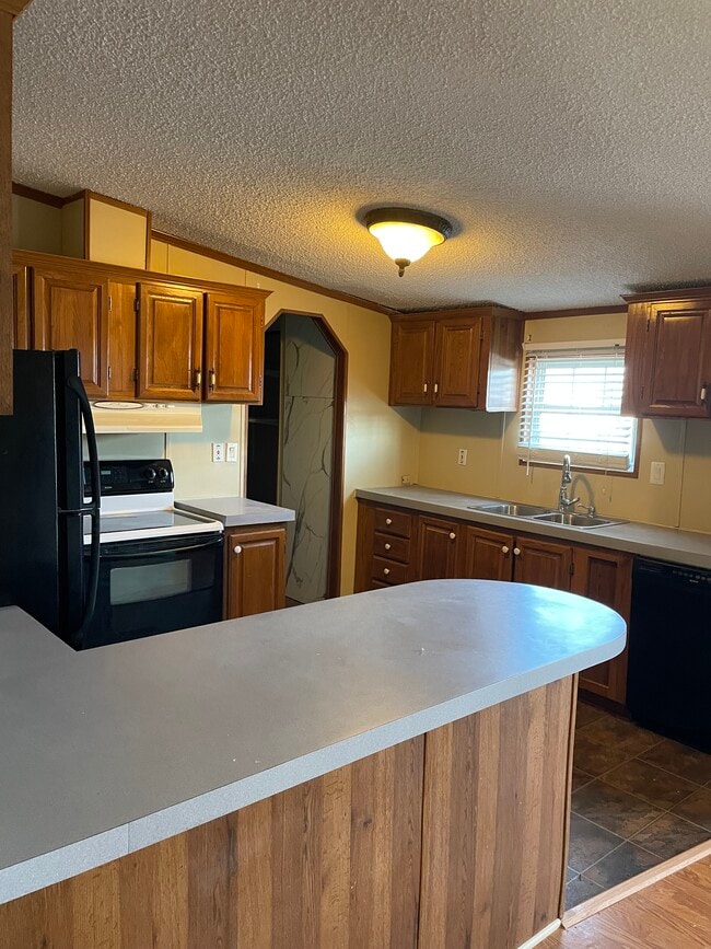 128 White Pine Blvd in New Albany, IN - Building Photo - Building Photo