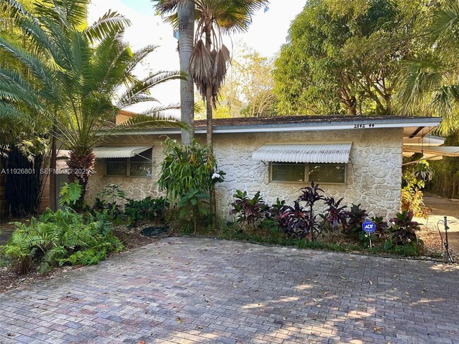 property at 2842 Coconut Ave