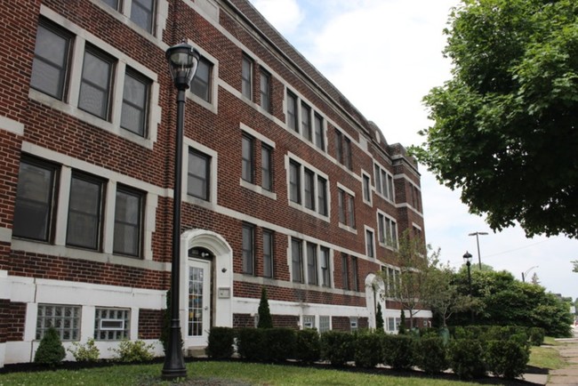 Amherst Park Apartments in Buffalo, NY - Foto de edificio - Building Photo