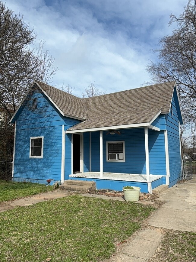 property at 127 E Walker St