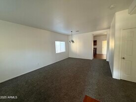 5318 W Maldonado Rd in Phoenix, AZ - Building Photo