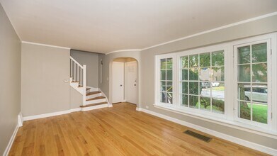 7609 S Hoyne Ave in Chicago, IL - Building Photo - Building Photo