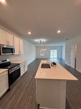 5433 NW 22nd Dr in Gainesville, FL - Building Photo - Building Photo