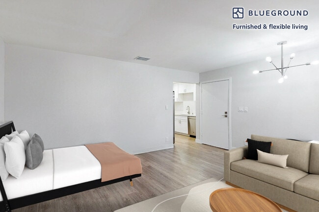 11208 S Western Ave in Los Angeles, CA - Building Photo - Building Photo