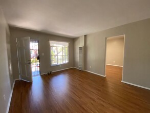 DL Monroe in San Diego, CA - Building Photo - Interior Photo