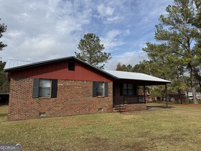 1490 Hwy 319 in East Dublin, GA - Building Photo - Building Photo