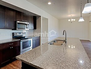 3648 S Natural Way in Meridian, ID - Building Photo - Building Photo