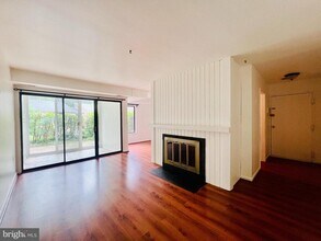 10570 Twin Rivers Rd in Columbia, MD - Building Photo - Building Photo