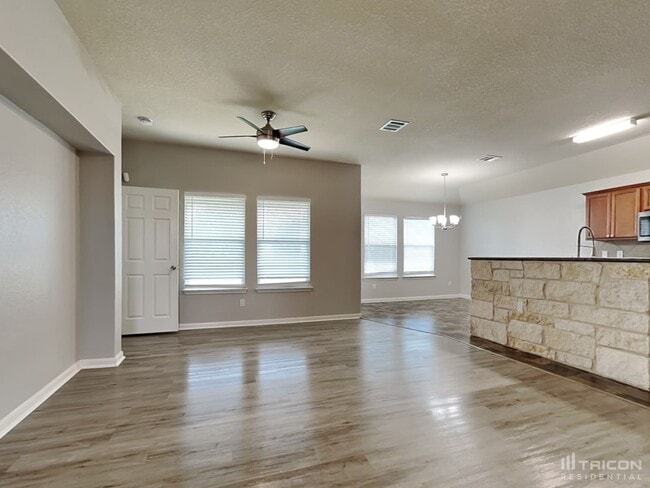 210 Teron Dr in San Marcos, TX - Building Photo - Building Photo
