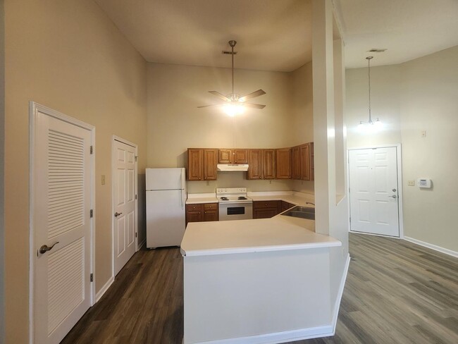 property at 121 Wexford Dr