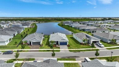 14183 SW Harker St in Port St. Lucie, FL - Foto de edificio - Building Photo